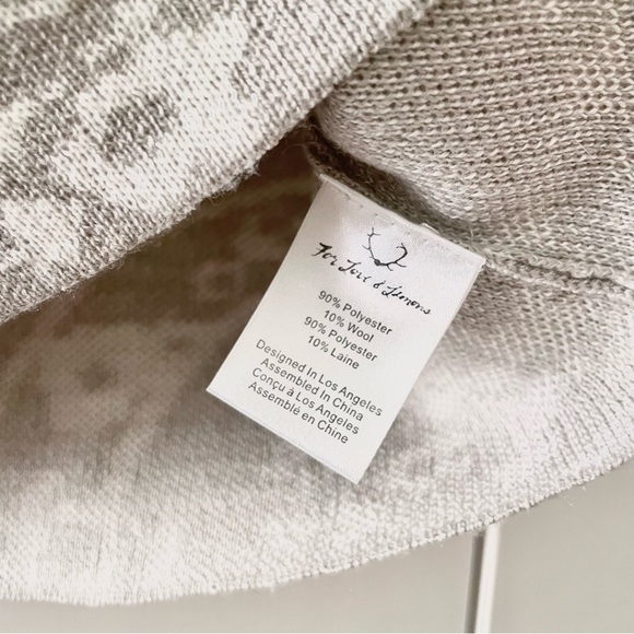 FOR LOVE & LEMONS Knitz Après Soft Short Sleeve Shirt Knit Floral Ornate Top M - Picture 4 of 4